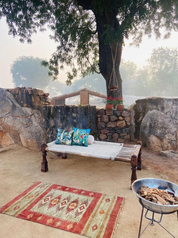Chandera Kothi Orchha Bagian luar foto