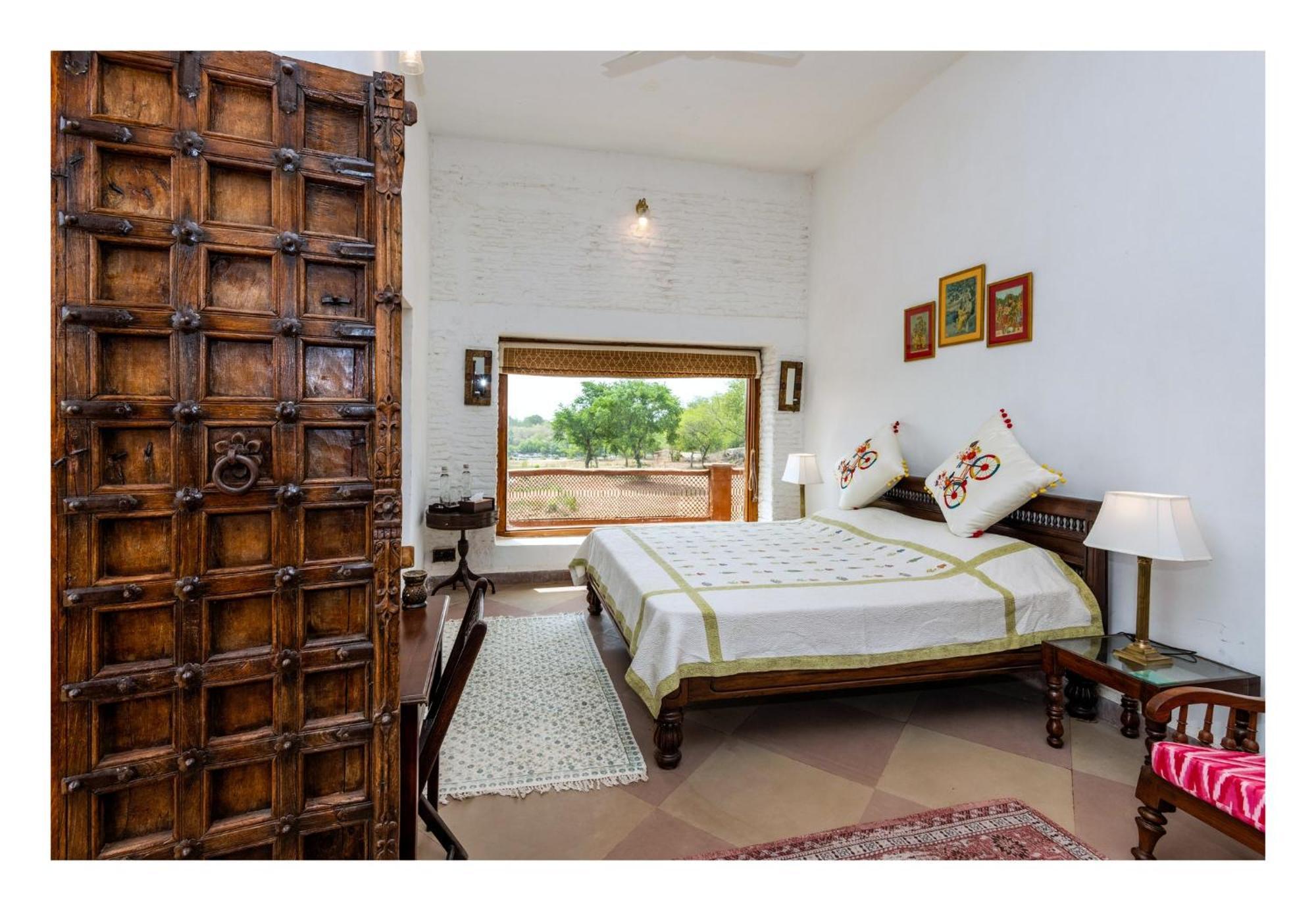 Chandera Kothi Orchha Bagian luar foto